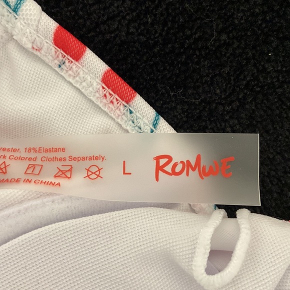 Brand new cherry bikini top - Picture 3 of 3